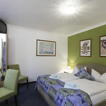 ゲストハウス シュロスレストラン ノイシュヴァンシュタイン ホーエンシュヴァンガウ